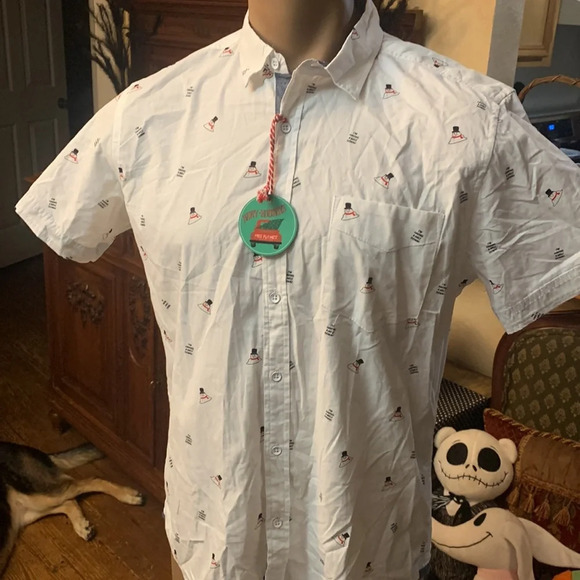 Free Planet Mens Funny Christmas Snowman “I’m having a meltdown “ Shirt NEW L - Picture 3 of 3